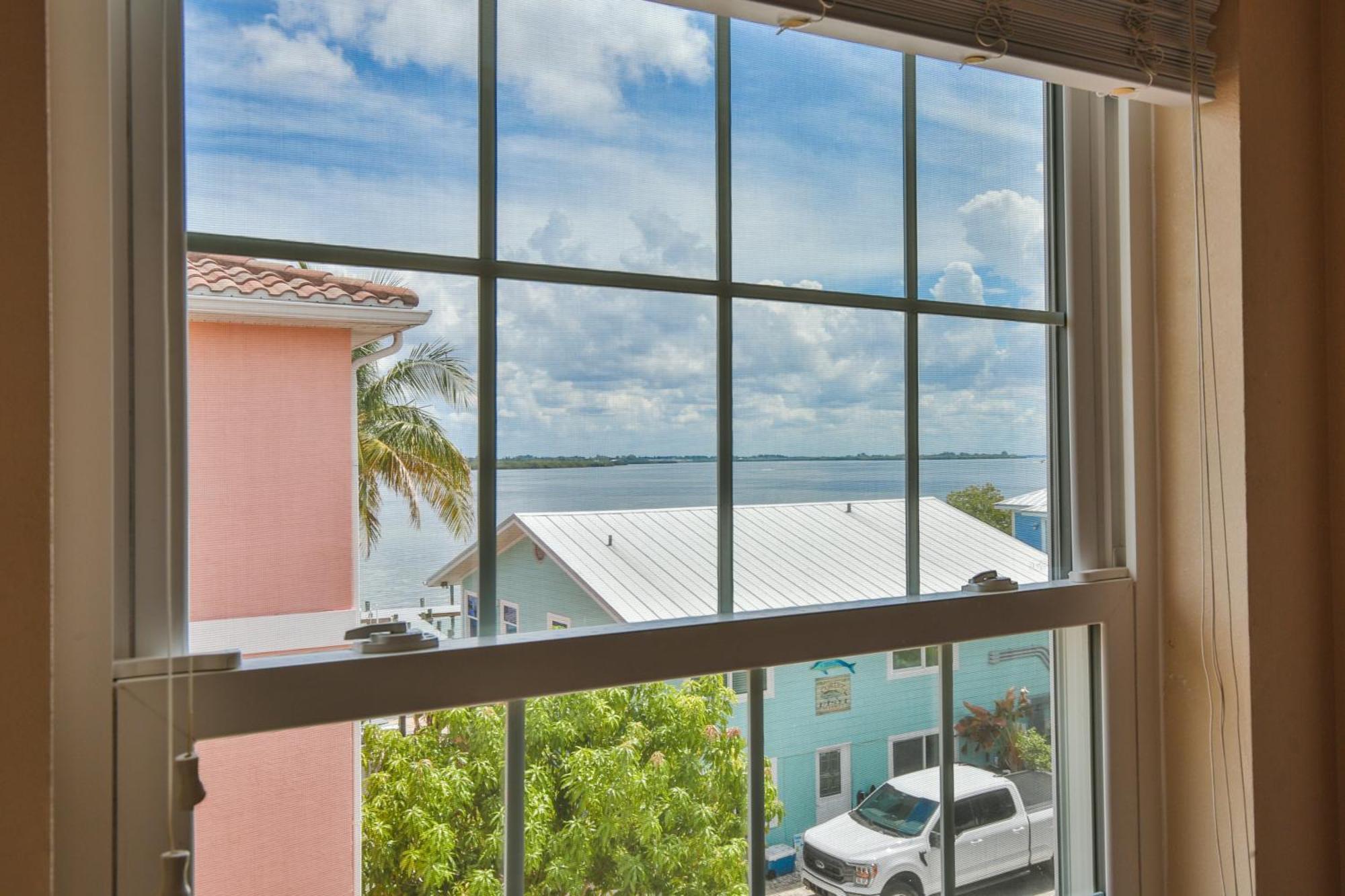 Hibiscus Hideaway B - Top Floor Unit برادنتون بيتش المظهر الخارجي الصورة